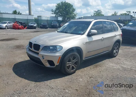 2013 BMW X5 xDrive35I/xDrive35I Premium/xDrive35I Sport Activity из США, поврежденный, VIN 5UXZV4C53D0E00021